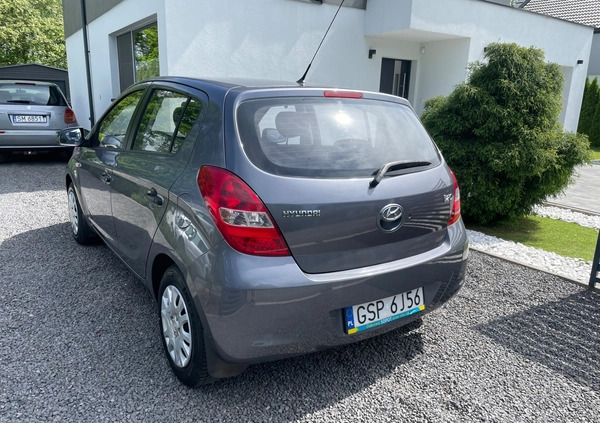 Hyundai i20 cena 21800 przebieg: 98000, rok produkcji 2010 z Oświęcim małe 211